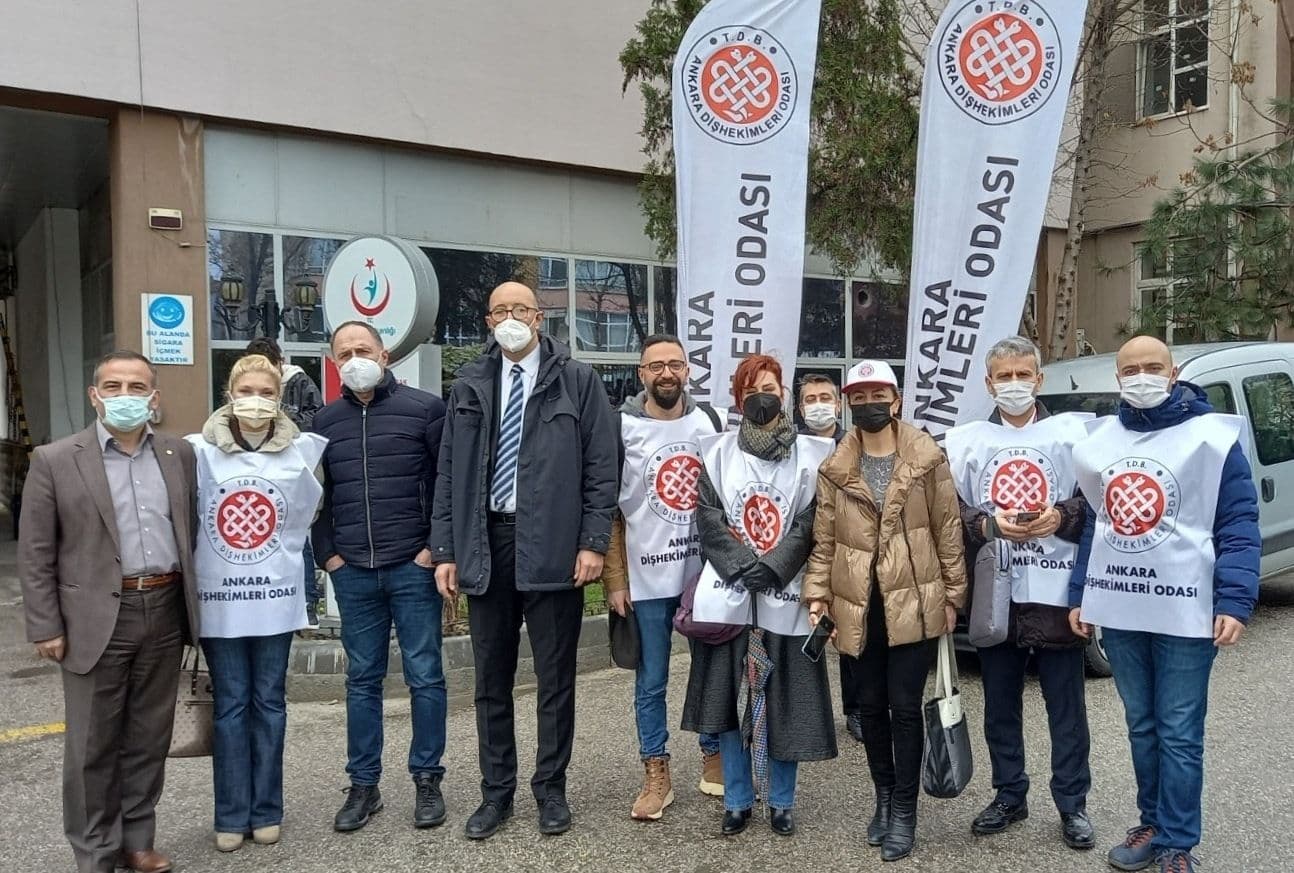“Sağlıkta şiddet durmuyor, yetkililer izliyor” fotoğraf galerisi, 2. fotoğraf