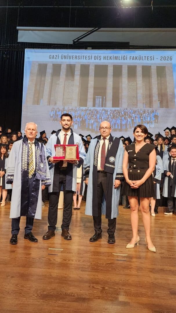 “Gazi üniversitesi dişhekimliği fakültesi 2025–2026 eğitim-öğretim yılı mezuniyet töreni gerçekleştirldi” fotoğraf galerisi, 4. fotoğraf