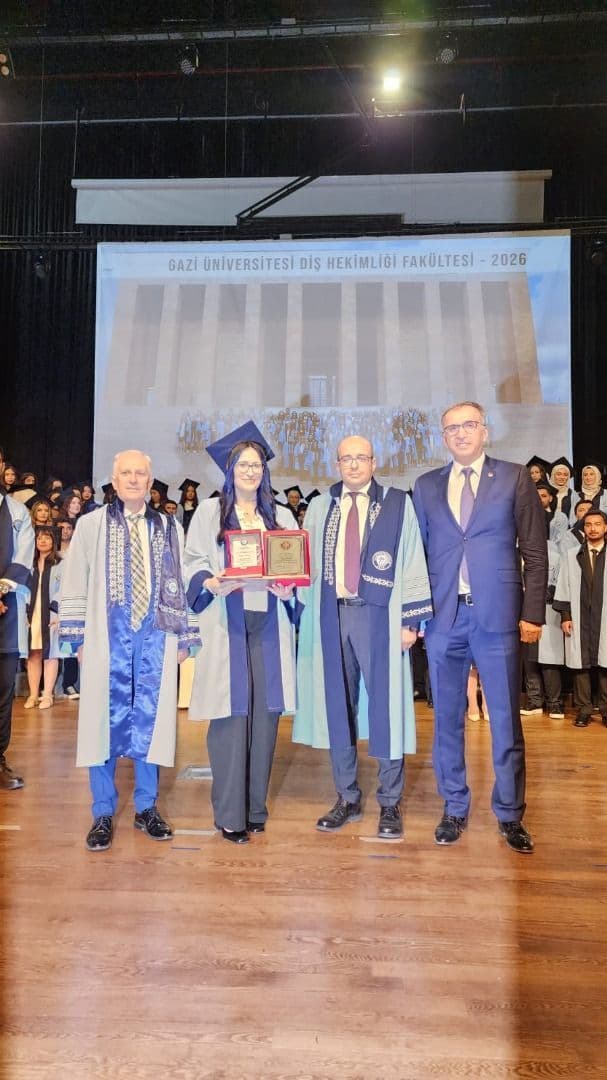 “Gazi üniversitesi dişhekimliği fakültesi 2025–2026 eğitim-öğretim yılı mezuniyet töreni gerçekleştirldi” fotoğraf galerisi, 5. fotoğraf