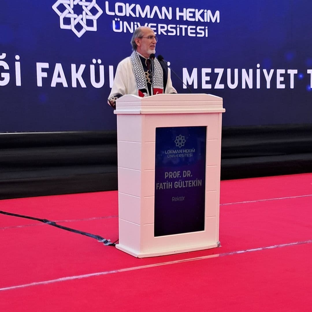 “Lokman hekim üniversitesi dişhekimliği fakültesi 2025 - 2026 eğitim-öğretim yılı mezuniyet töreni gerçekleştirildi” fotoğraf galerisi, 1. fotoğraf