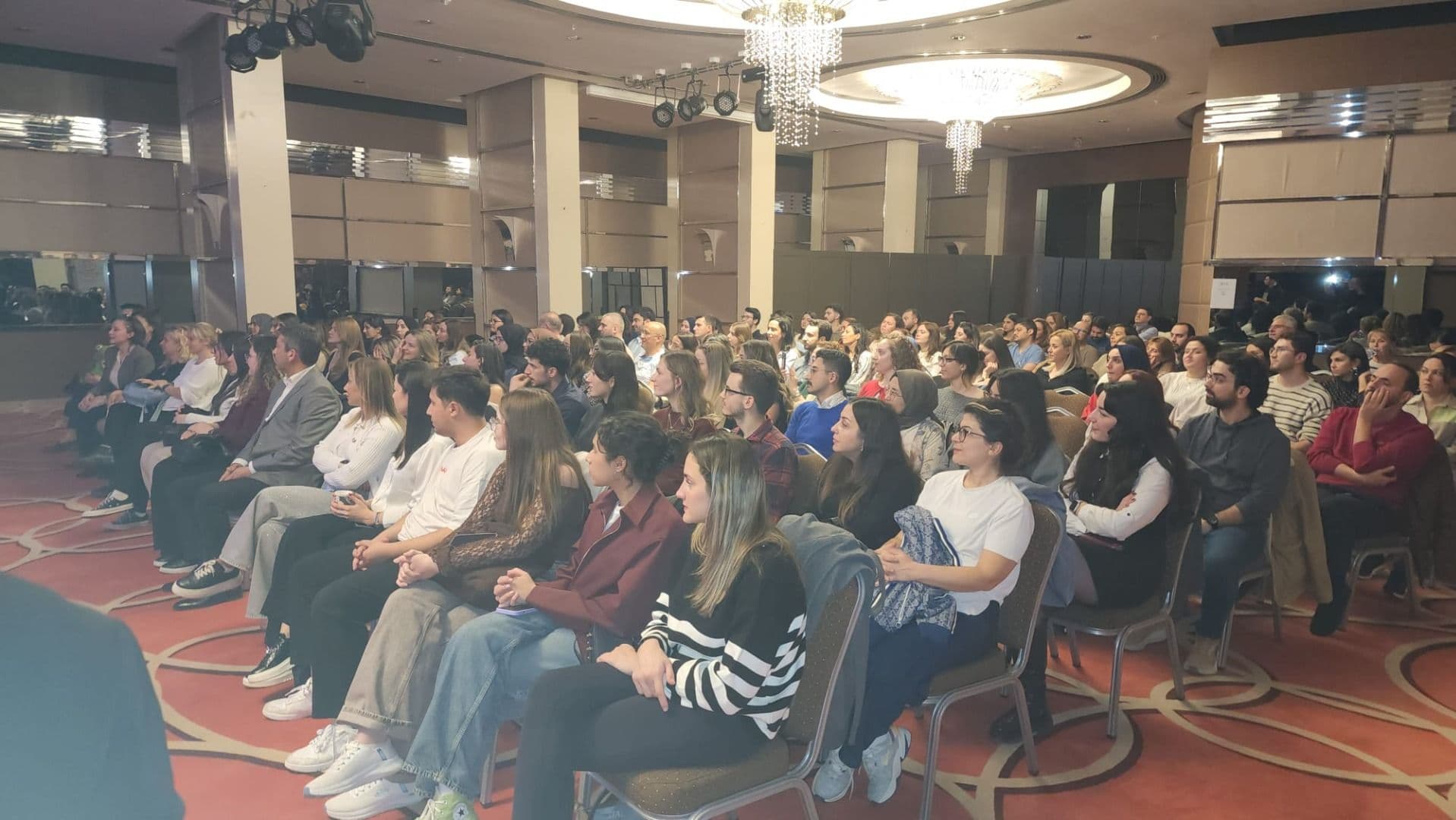 “Çocuk odaklı çalışan sağlık profesyonelleri için travmasız hasta bakma rehberi” konulu eğitim semineri 20 Kasım 2025 tarihinde gerçekleştirildi.” fotoğraf galerisi, 2. fotoğraf