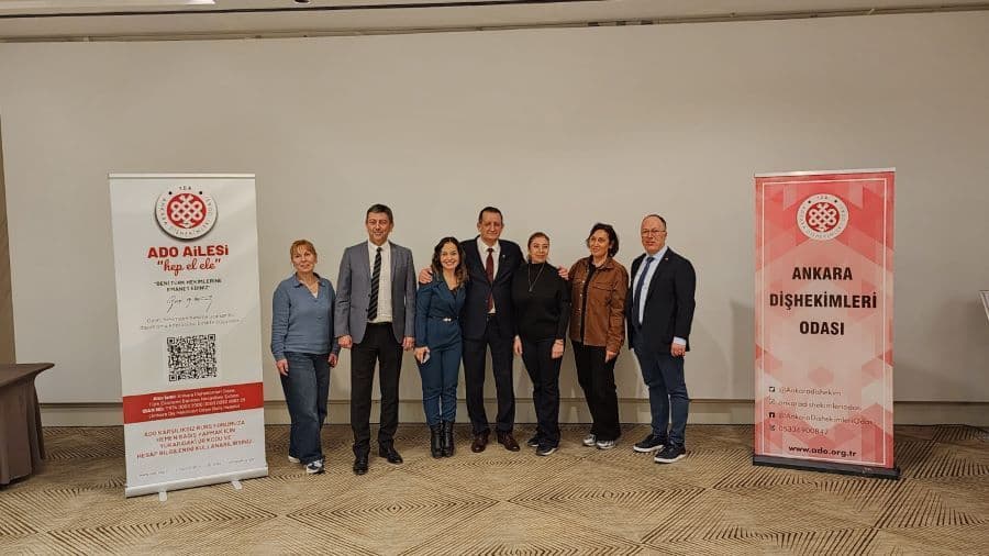 “Prof. Dr. Süleyman Bozkaya ile "Estetik bölge tek diş immediate implantasyon ve immedıate yükleme" konulu eğitim semineri gerçekleştirildi” fotoğraf galerisi, 5. fotoğraf