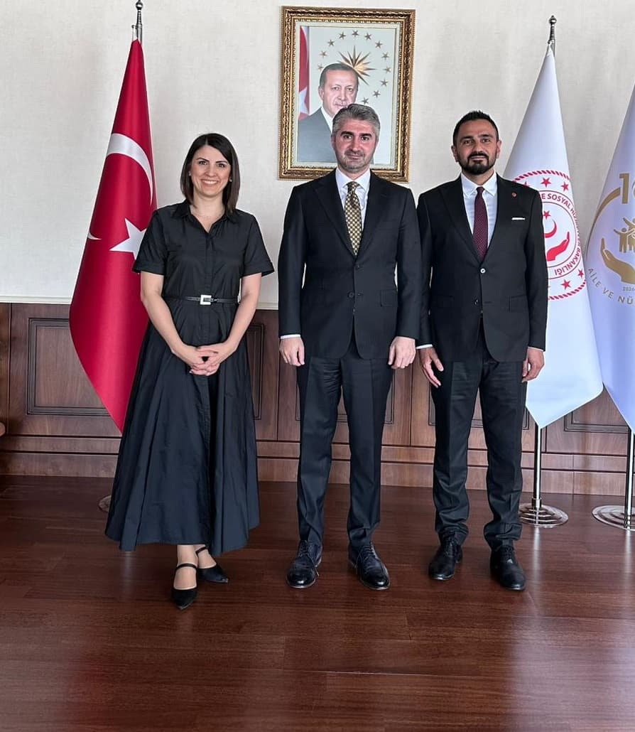 “Aile ve sosyal hizmetler bakan yardımcısı sayın zafer Tarıkdaroğlu’nu ziyaret ettik” görseli