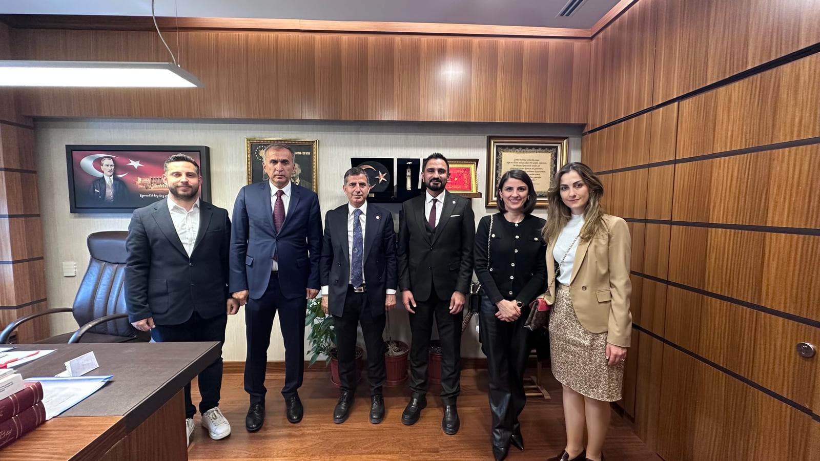 “TBMM sağlık, aile, çalışma ve sosyal işler komisyonu başkan vekili sayın orhan Ateş’i ziyaret ettik.” görseli