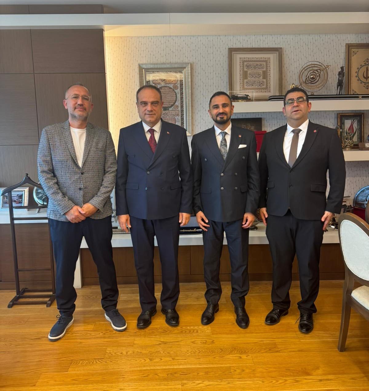 “Anayasa mahkemesi başkan yardımcısı basri bağcı ile görüşme gerçekleştirildi” görseli